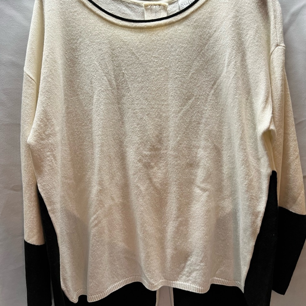 Soho Monochrome Knit Top